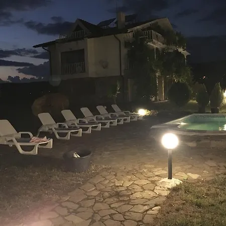 Marina Villas *